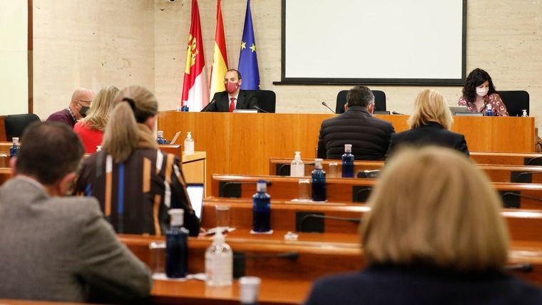 Las Cortes regionales organizan por primera vez en su historia un Pleno Institucional por el Día de la Mujer