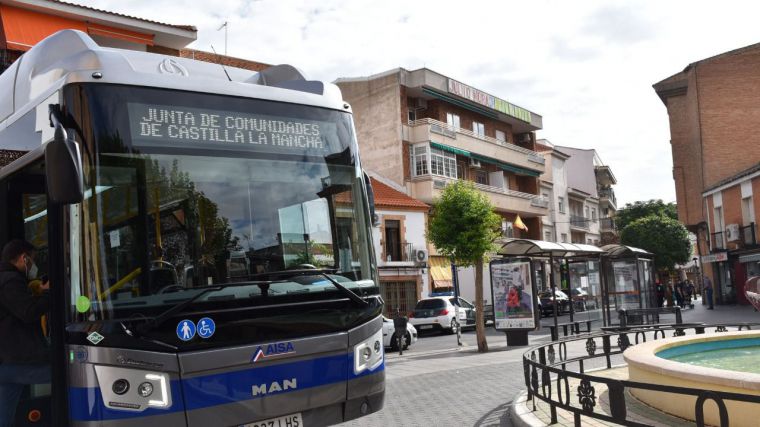 El Gobierno regional destina 450.000 euros para los descuentos de billetes de autobús dirigidos a personas mayores