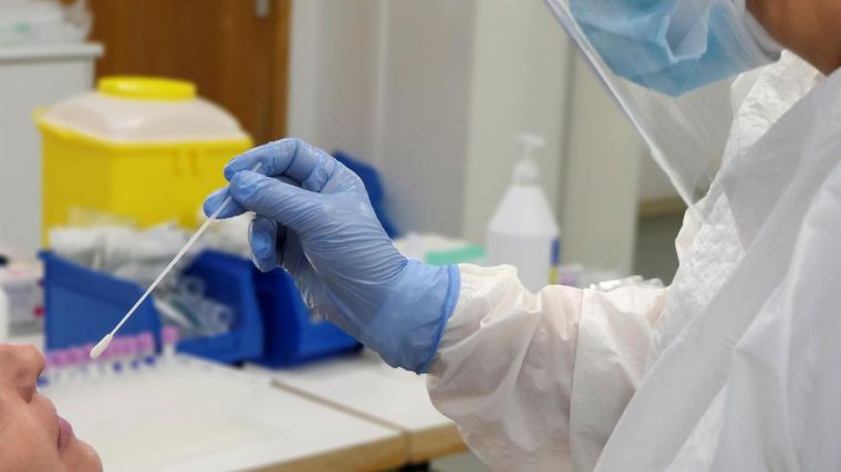 Los contagios de conoronavirus aumentan en CLM con 187 nuevos casos pero las muertes se mantienen estables con 10