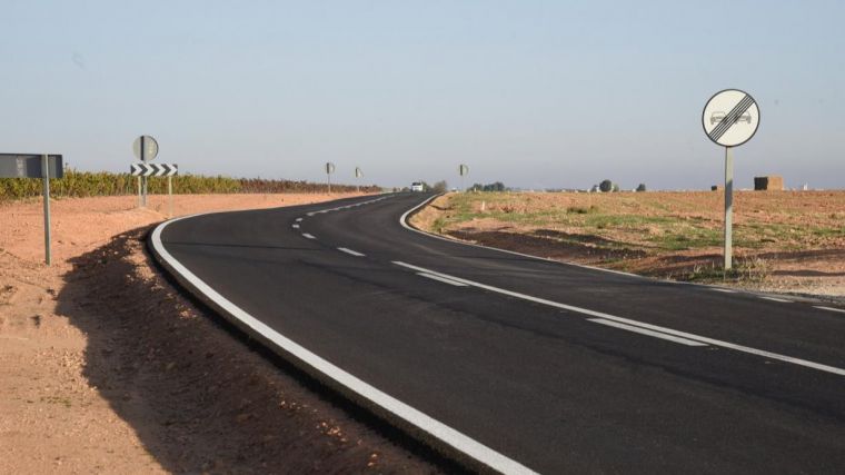 El Gobierno regional invertirá 5,3 millones de euros para la mejora de la señalización de la Red regional de Carreteras