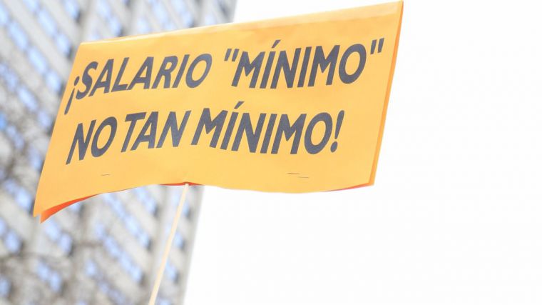 Los secretarios generales de CCOO y UGT se manifiestan en Toledo para exigir la subida del SMI y la derogación de las reformas laborales