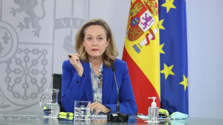 El Gobierno aprueba 7.000 millones en ayudas directas, 2.000 millones solo para Canarias y Baleares