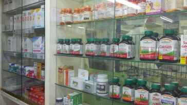 Los farmacéuticos de CLM destacan que la profesión "ha sido proactiva y ha estado en guardia" durante el primer año de pandemia