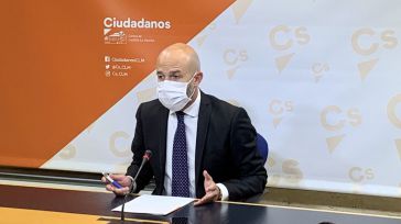 Cs pide a Page que se disculpe "por jugar" con la vacunación de mayores de 80: "Que no se venga tan arriba con anuncios"