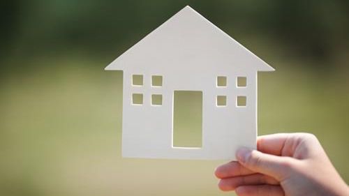 CLM propone sufragar con cargo a los fondos europeos la rehabilitación de viviendas vía desgravaciones y ayudas directas