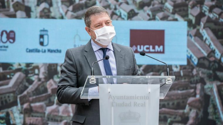 El presidente García-Page anuncia que la próxima semana se inocularán 20.000 vacunas al día en Castilla-La Mancha