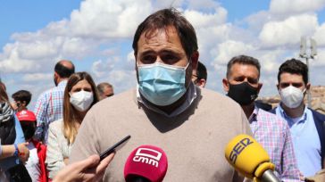 Núñez: “Hoy es el día de la España y de la Castilla-La Mancha que madruga y de aquellos que cada día levantan las persianas de sus negocios. Ellos son los protagonistas del país y de la región”