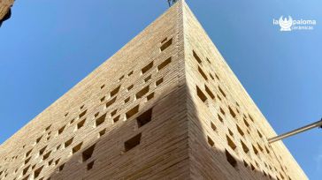 Diseño y artesanía se dan la mano en la nueva Oficina Única del Museo del Greco y del Museo Sefardí en Toledo gracias a un fabricante local