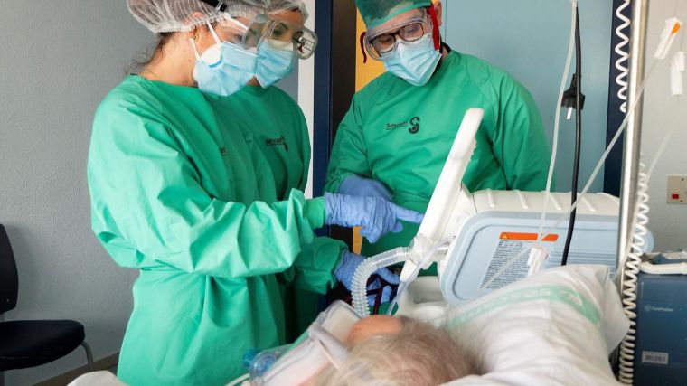CLM suma 312 nuevos contagios de Covid-19 y 4 fallecidos mientras continúan bajando los hospitalizados