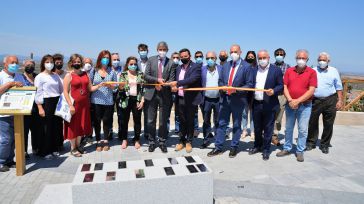 Álvaro Gutiérrez inaugura el espectacular “Mirador del Sol” de los Navalmorales