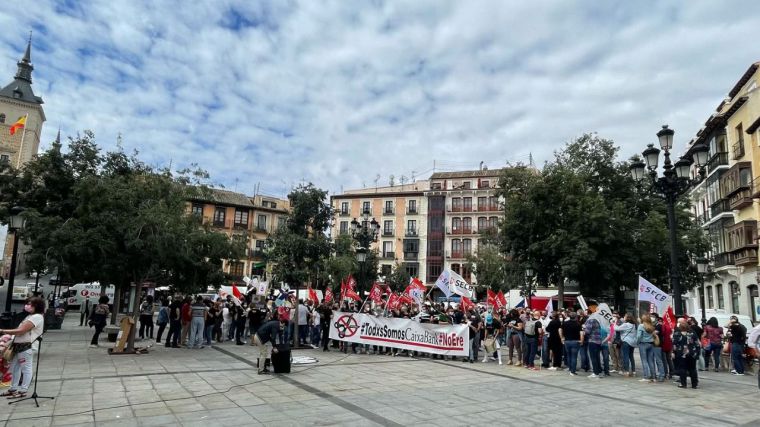 Seguimiento masivo de la huelga y multitudinaria movilización en CLM y en España contra el ERE de Caixabank