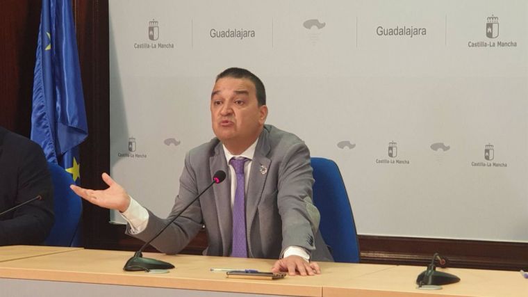 El consejero de Agricultura cree que Garzón tuvo 'un mal día' y que erró al pedir un menor consumo de carne 