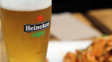 Heineken vende casi un 10% más en España hasta junio, con un alza superior al 20% en hostelería