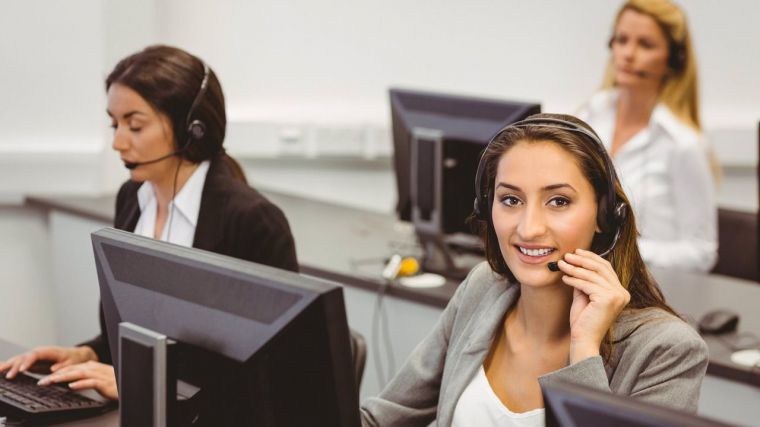 Agente de un call center en la imagen de archivo de EP