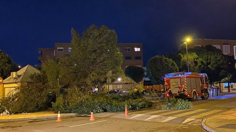 Se desploma una pared de Urgencias del Hospital Mancha Centro a causa de las fuertes tormentas