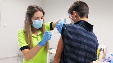 CLM ha administrado 76.000 dosis de vacunas contra el COVID-19 en la última semana