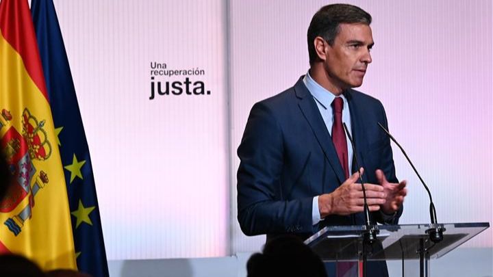 La Conjura de los Necios: Pedro Sánchez, facha y franquista