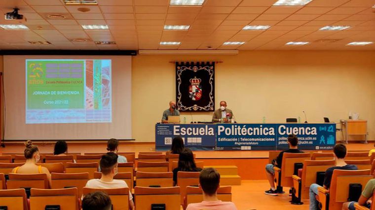 Alrededor de medio centenar de alumnos de nuevo ingreso cursarán sus estudios en la Escuela Politécnica de Cuenca