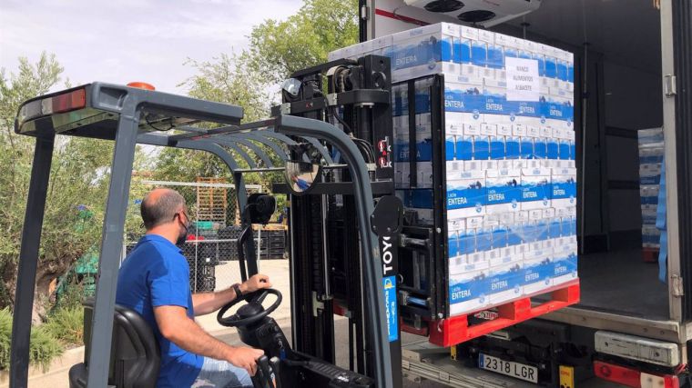 Mercadona dona más de 12.000 litros de leche al banco de alimentos de Albacete 