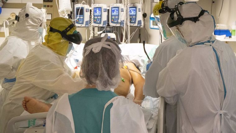 Los nuevos contagios en CLM caen hasta los 83 casos en la jornada y son menos de 150 los hospitalizados 