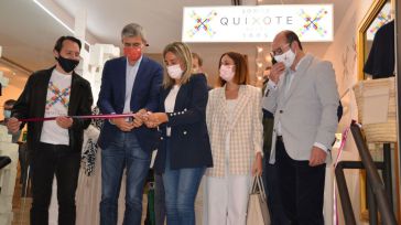El Casco de Toledo vuelve a acoger la apertura de un negocio de artesanía local con el estreno de 'Somos Quixote'