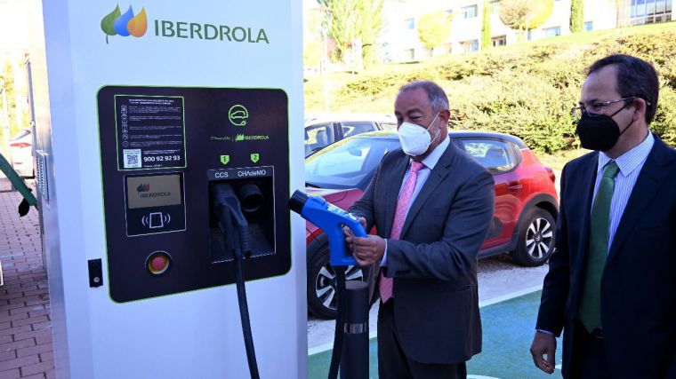 Iberdrola lleva la movilidad sostenible a la Universidad de Castilla-La Mancha: instala 16 puntos de recarga para vehículo eléctrico