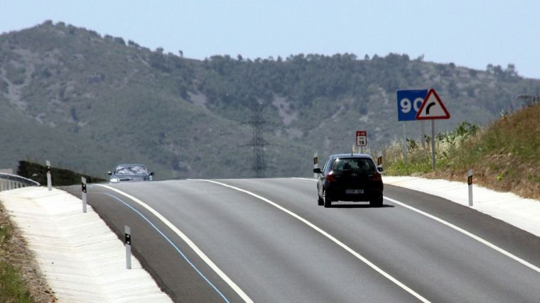 De las autovías, la patada al policía como lenguaje político y las criptomonedas 