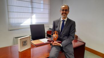 El profesor de la UCLM Fernando González, galardonado con un Premio Nacional de Cerámica en el ámbito investigador