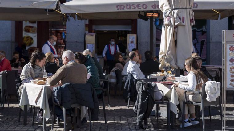 La restauración organizada dice que no ha subido precios, pero no lo descarta de seguir el alza de costes