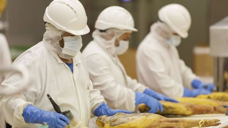 El carnicero de Mercadona necesita encontrar 100 trabajadores en Castilla-La Mancha