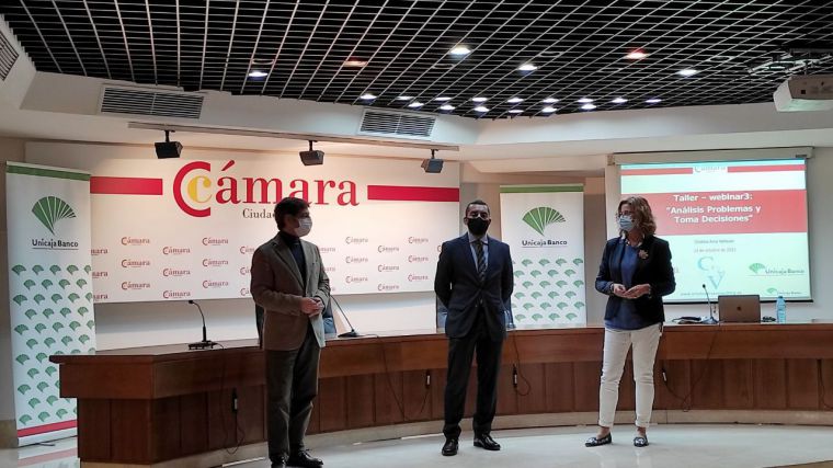 Unicaja Banco colabora con la Cámara de Comercio para formar a más de doscientos empresarios y emprendedores de Ciudad Real