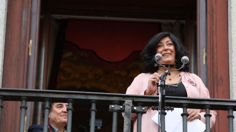 Toledo reconocerá a Almudena Grandes poniendo su nombre a la biblioteca de Santa María de Benquerencia