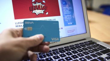 Consumo lanza una campaña sobre los derechos de consumidores en rebajas, para compras online o presencial