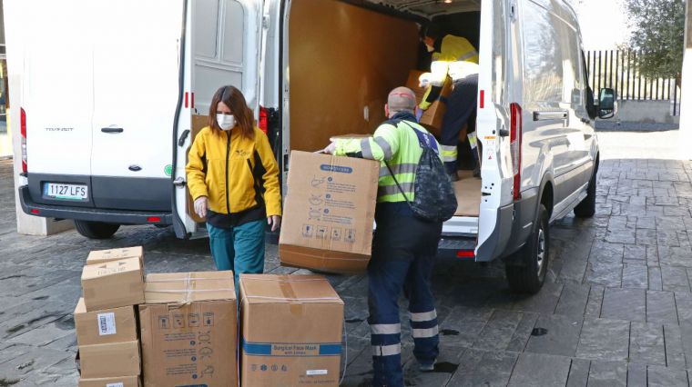 El Gobierno de Castilla-La Mancha ha enviado esta semana más de 55.000 artículos de protección a los centros sanitarios