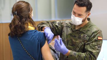 Seis nuevos equipos de vacunación cedidos por Defensa empezarán a inmunizar en CLM en los próximos días