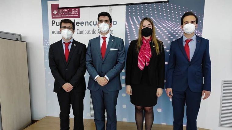 Inderogables, equipo ganador de la Liga de Debate Universitario en 2021