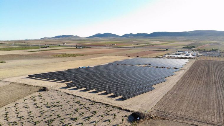 Exolum pone en marcha una planta fotovoltaica de autoconsumo de 3,54 MW en Mora (Toledo)