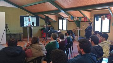 Carlos Velázquez destaca el papel transformador de Nuevas Generaciones en la clausura de la IV Escuela de Formación de NNGG 