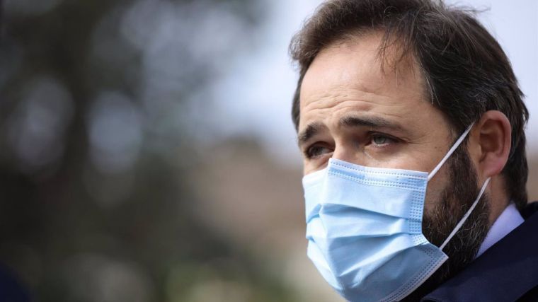 Núñez (PP C-LM) llega a Génova asegurando que Feijóo es 'un referente en Galicia', algo que nunca ha 'escondido'