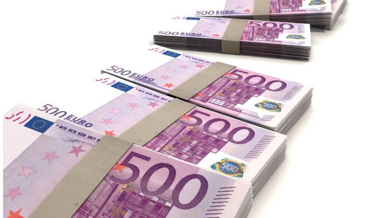 El número de billetes de 500 euros arranca 2022 en 14,6 millones, su nivel más bajo en 20 años