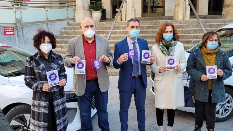 ACUTAX: “El reconocimiento de los taxis como puntos violetas refuerza el papel social del sector”