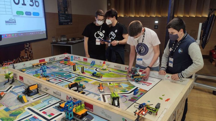 El campus de Toledo acoge el torneo clasificatorio de la First Lego League