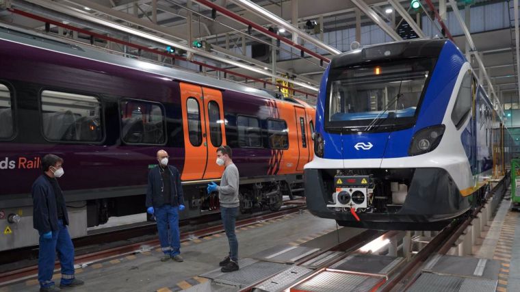 CAF sigue con su actividad pero avisa de que si se mantiene la huelga de transporte le 'acabará afectando'