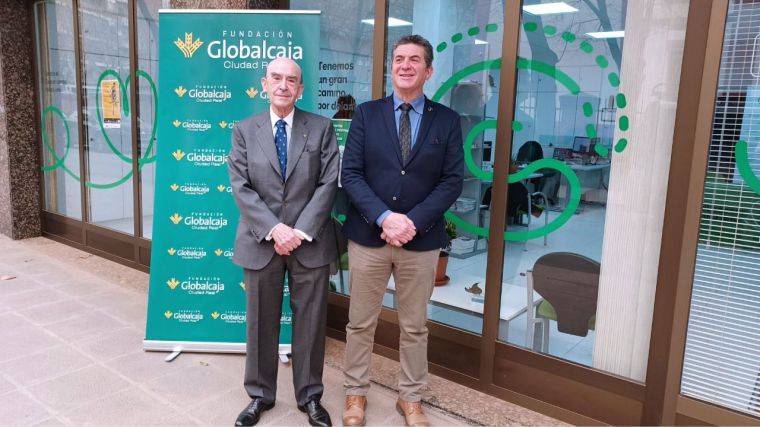 La Fundación Globalcaja Ciudad Real colabora con la Asociación Española contra el Cáncer para el desarrollo de servicios a pacientes oncológicos 
