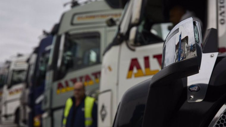 La Unión de Pequeños Agricultores y Ganaderos de CLM comparte el enfado de transportistas pero les pide responsabilidad: 'Si el ganadero para, el ganado muere'