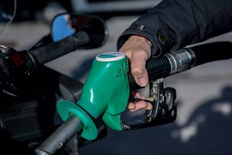 La consejera de Economía pide sosiego y cooperación por el anticipo a las gasolineras