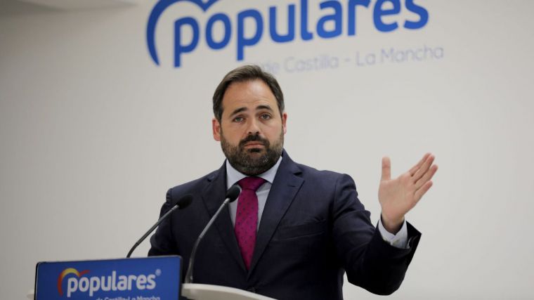 Núñez propone a Page abordar la política fiscal de CLM para 