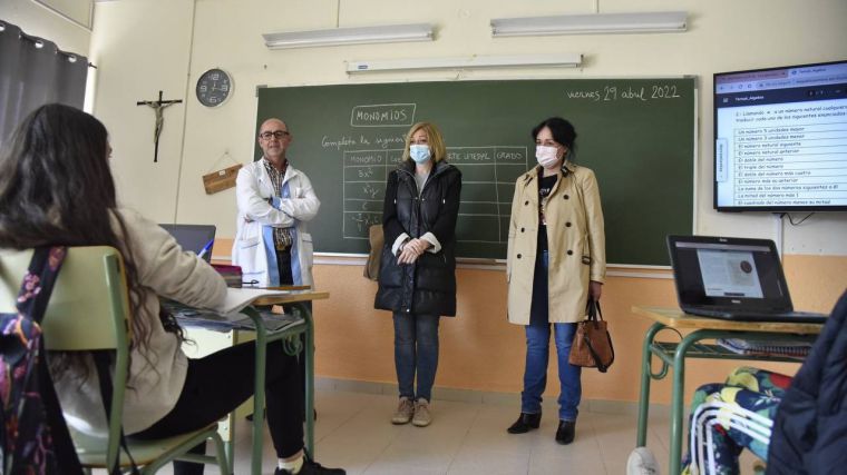 Picazo ve intolerable 'que Page calle ante Sánchez por eliminar la historia de España de los currículos de los estudiantes'