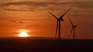 Vestas, el gigante de los aerogeneradores de Daimiel, recorta sus previsiones de facturación y márgenes por la guerra