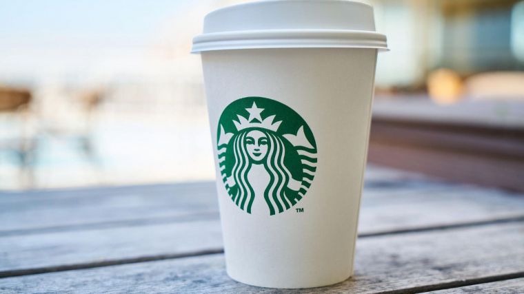 Starbucks se niega a subir el sueldo a los empleados sindicados
